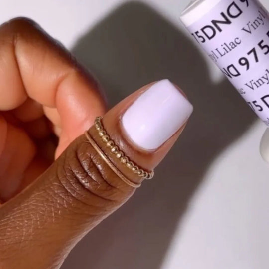 DND #975 Vinyl Lilac