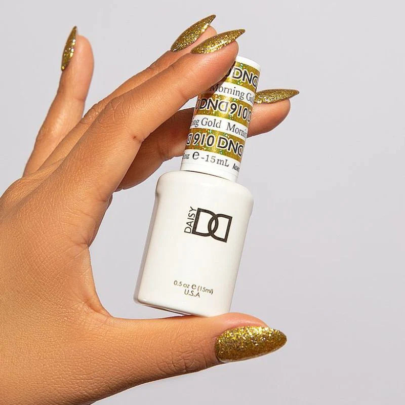 DND Super Glitter #910 Morning Gold