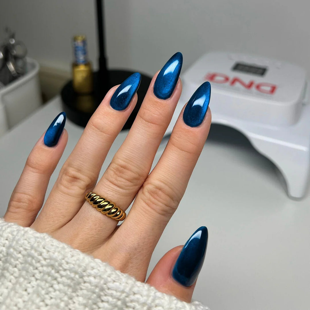 DIVA 9D Cat Eye Glassball #04 – Loyal To You