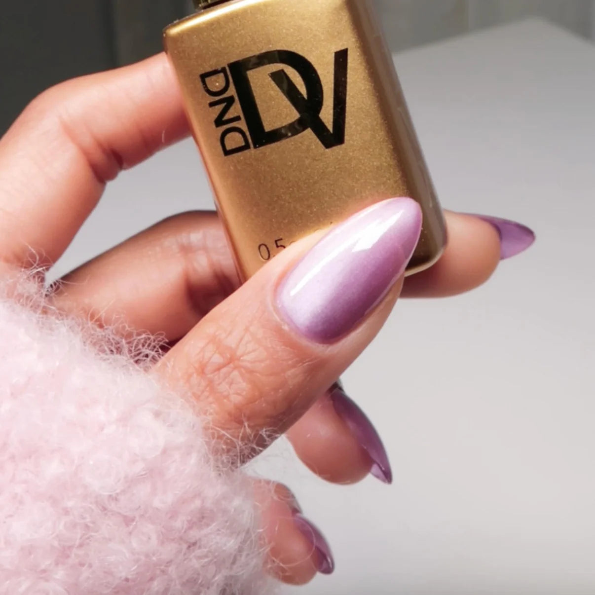 DIVA 9D Cat Eye Glassball #09 – Knead Affection