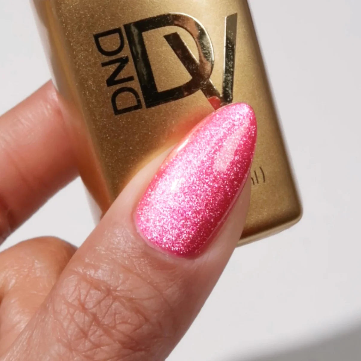 DIVA 9D Cat Eye Candy #14 – Hi, Kitty!