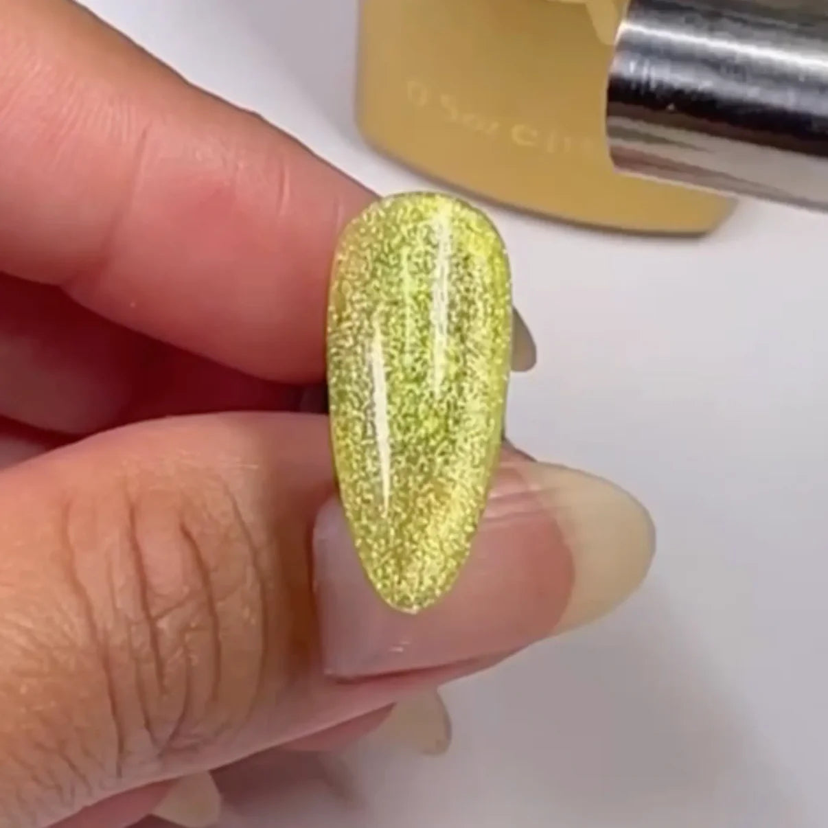 DIVA 9D Cat Eye Candy #15 – Lemon Whiskers