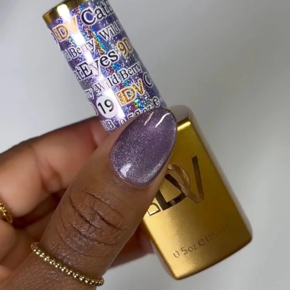 DIVA 9D Cat Eye Candy #19 – Wild Berry