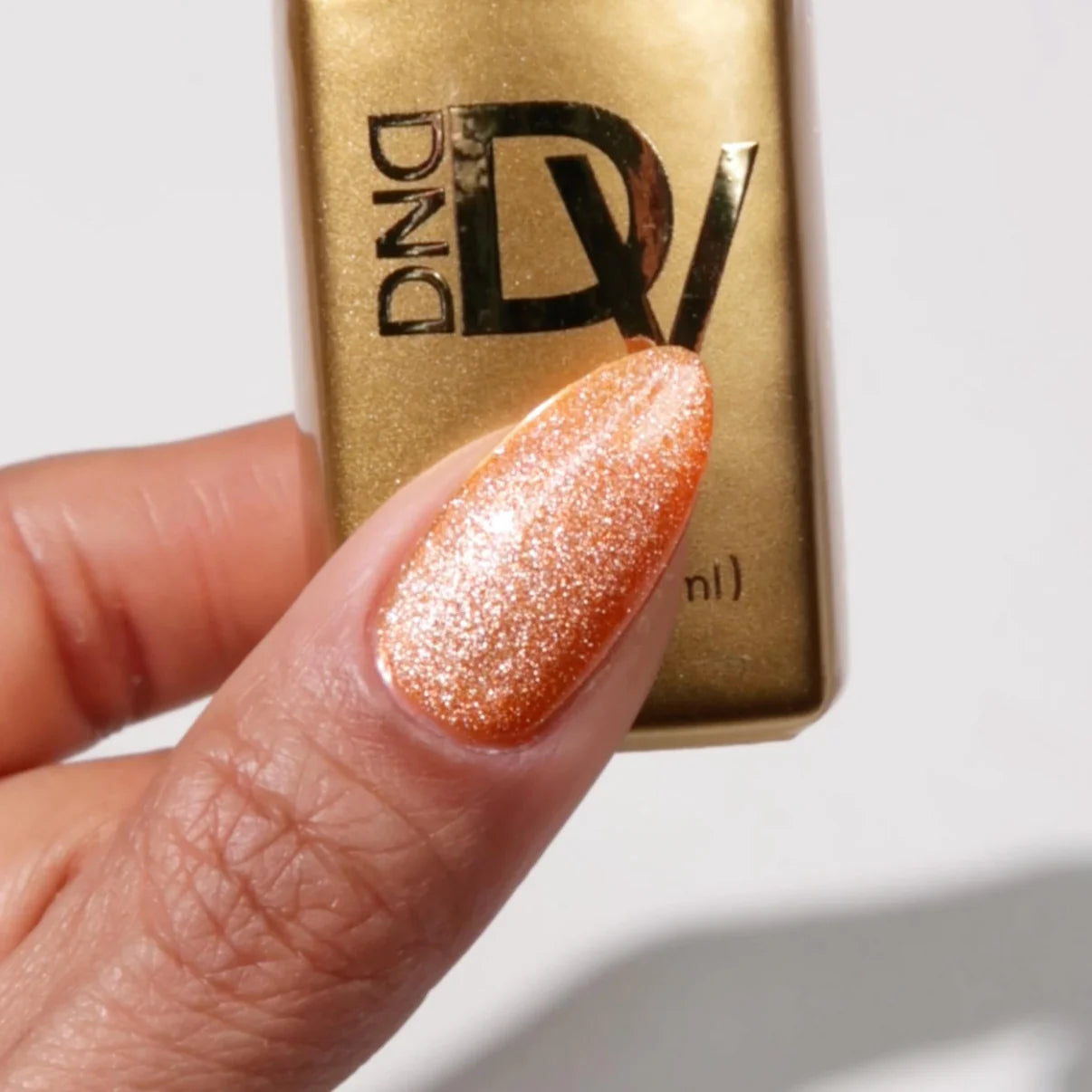 DIVA 9D Cat Eye Candy #21 – Button Nose