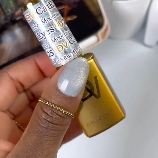 DIVA 9D Cat Eye Daydream #25 – Moonrise