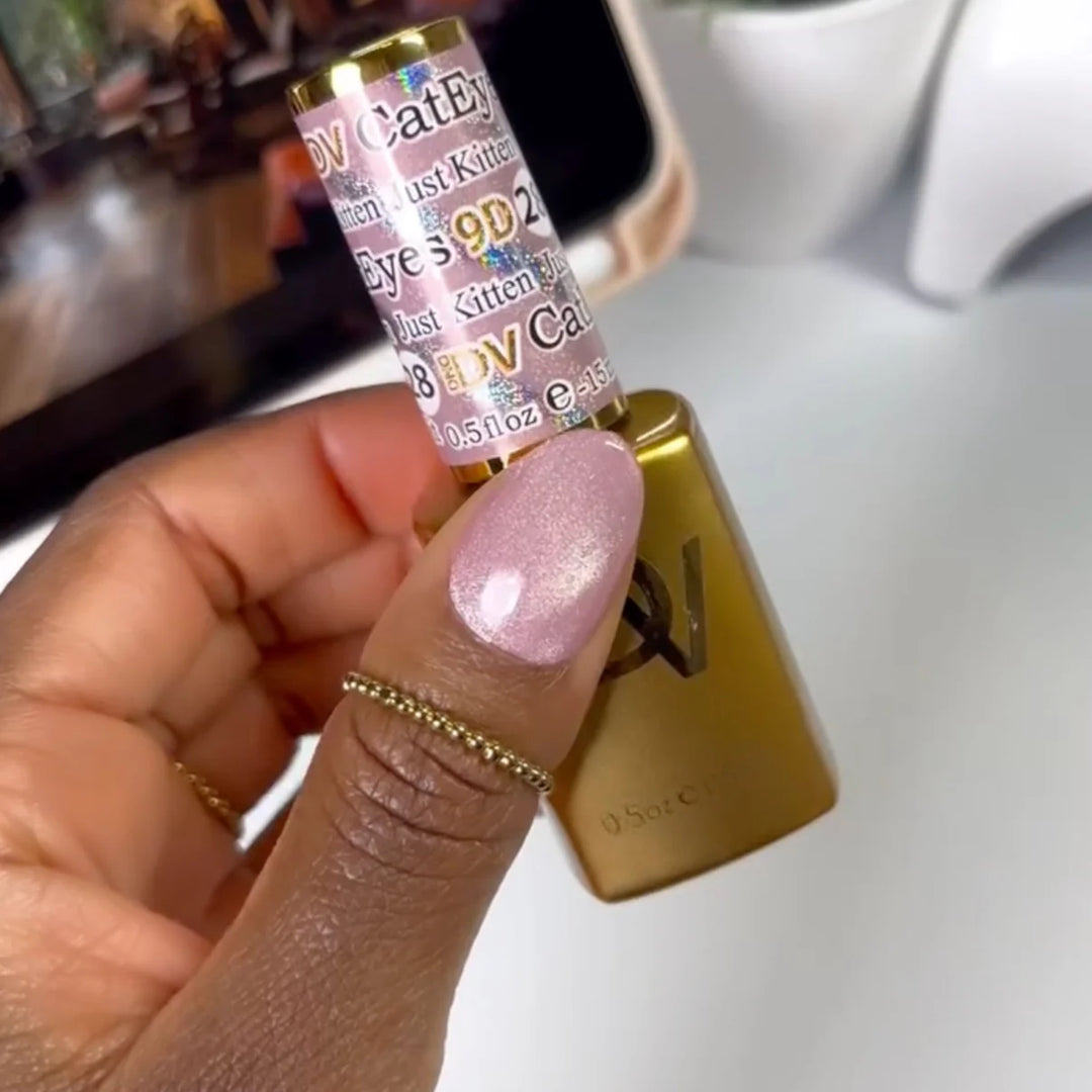 DIVA 9D Cat Eye Daydream #28 – Just Kitten