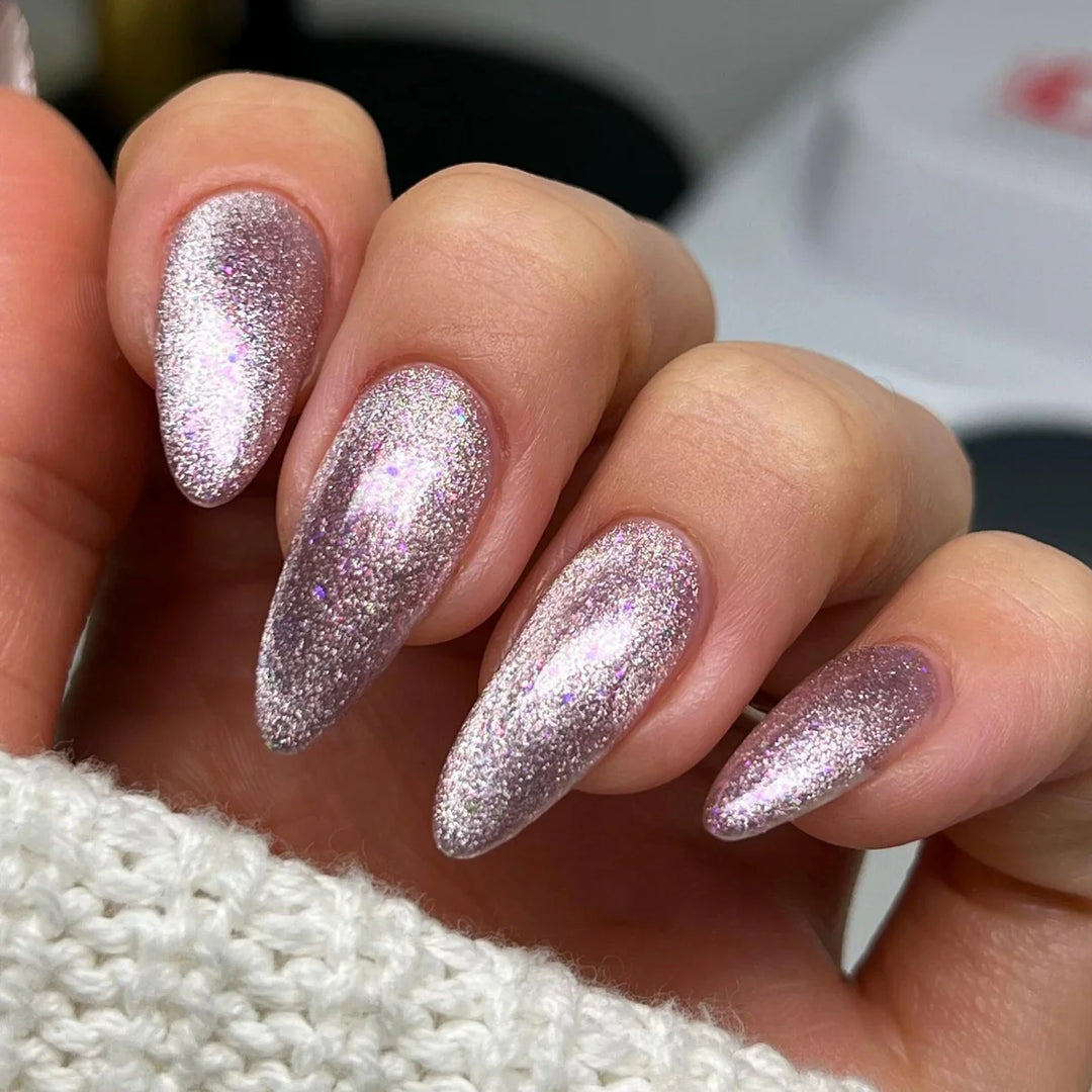 DIVA 9D Cat Eye Daydream #33 – Pucker Up