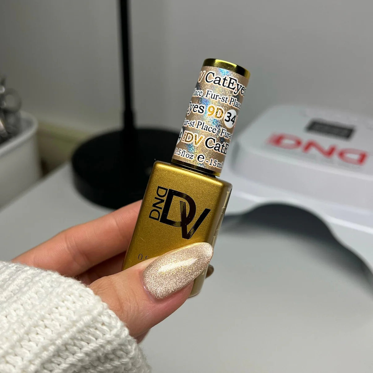 DIVA 9D Cat Eye Daydream #34 – Fur-st Place