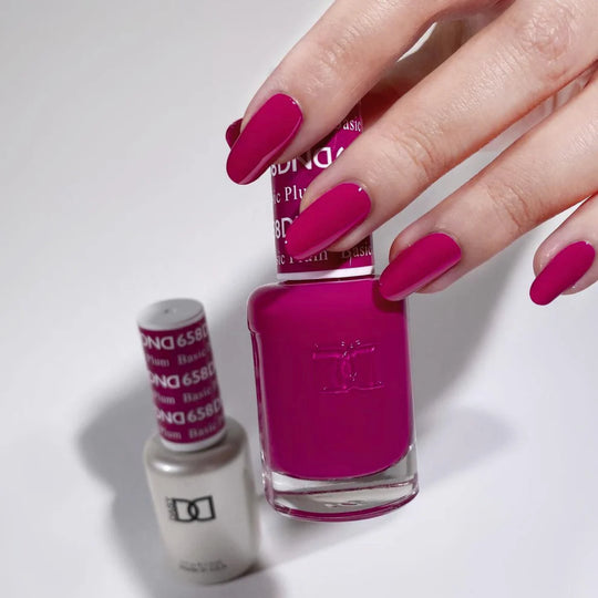 DND #658 Basic Plum