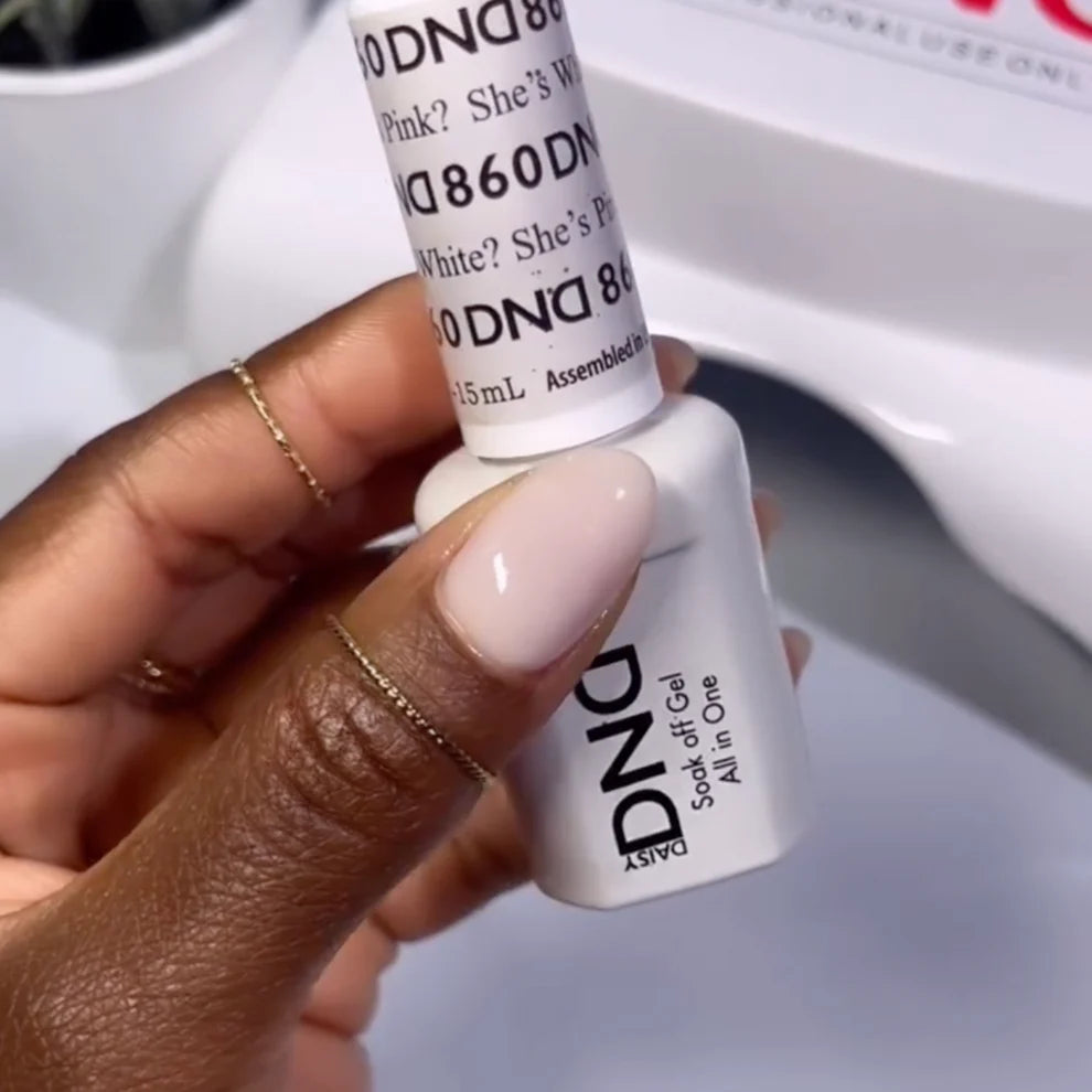 DND Sheer #860 ¿Es blanca? ¿Es rosa?