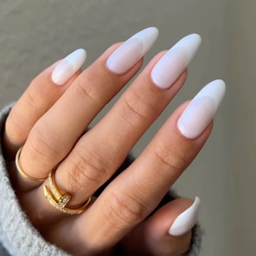 DND Sheer #862 Pearly Ice