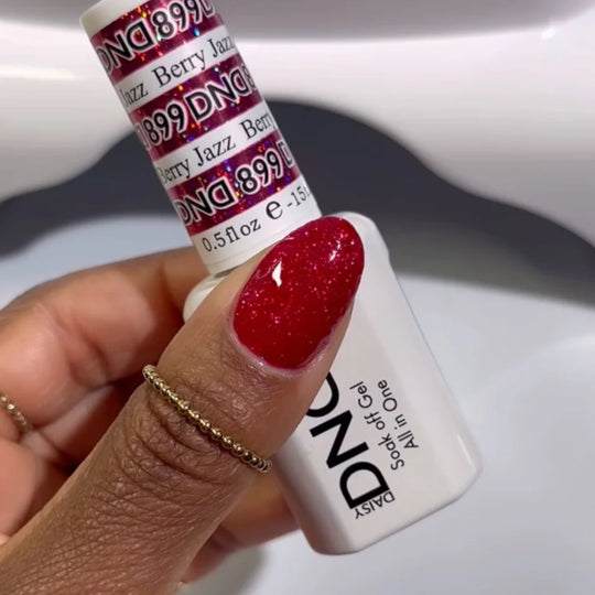 DND Super Glitter #899 Berry Jazz