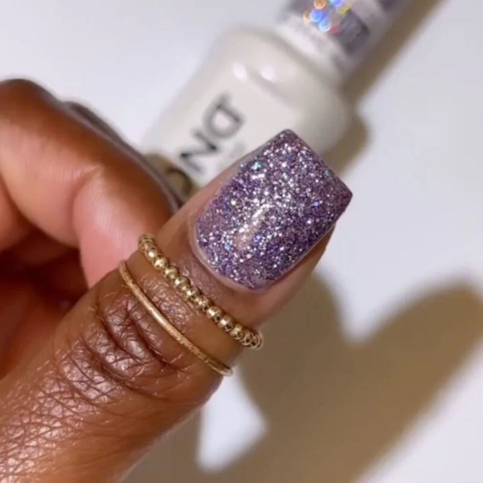 DND Super Glitter #912 Lavender Aurea